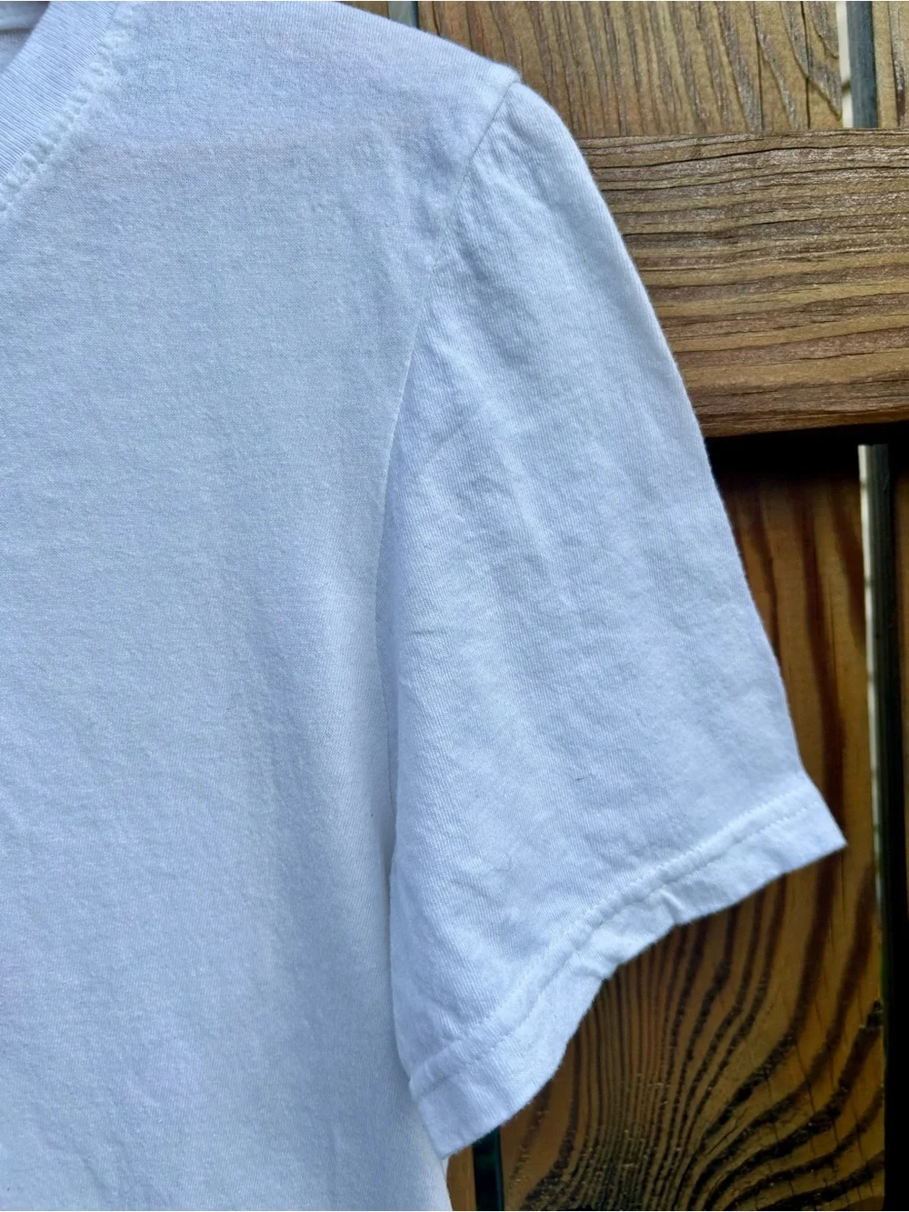 True Religion Shirt White Short Sleeve Tee with Red Horseshoe Logo